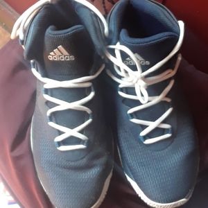 High top Adidas Basketball Sneakers Big kids 7